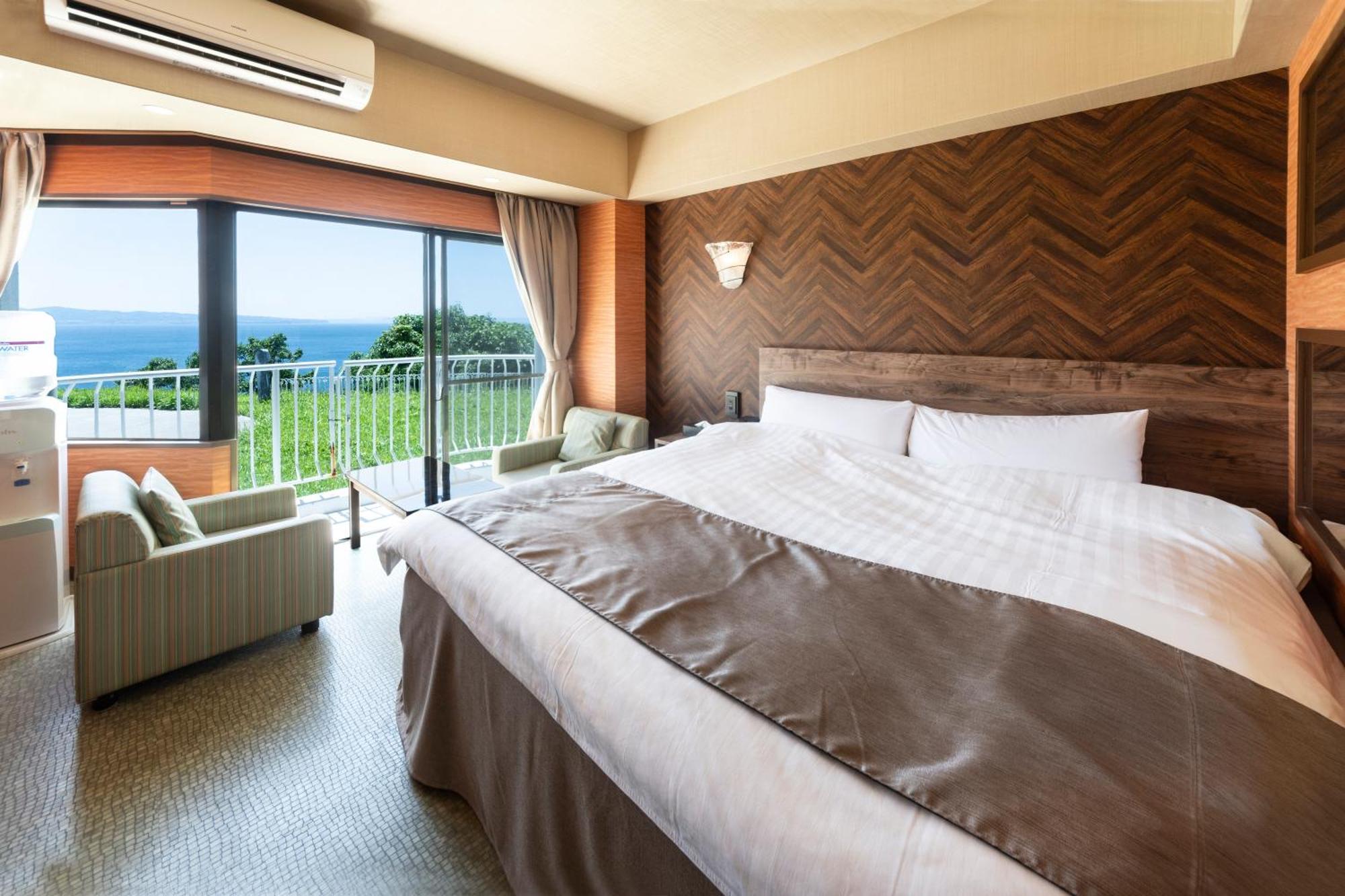 Nagasaki Chapel Coconuts Hotel ＆Resort Isahaya Exteriör bild